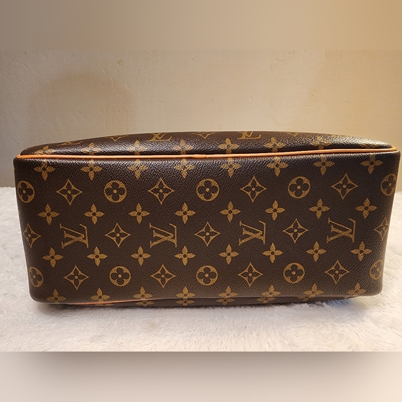 ❌️SOLD❌️ Louis Vuitton Deauville monogram handbag Date Code MB0072 - Picture 5 of 13